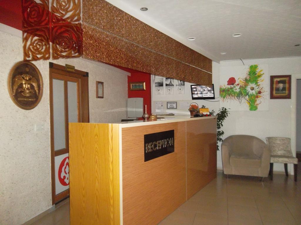 Konak Hotel Mut 外观 照片