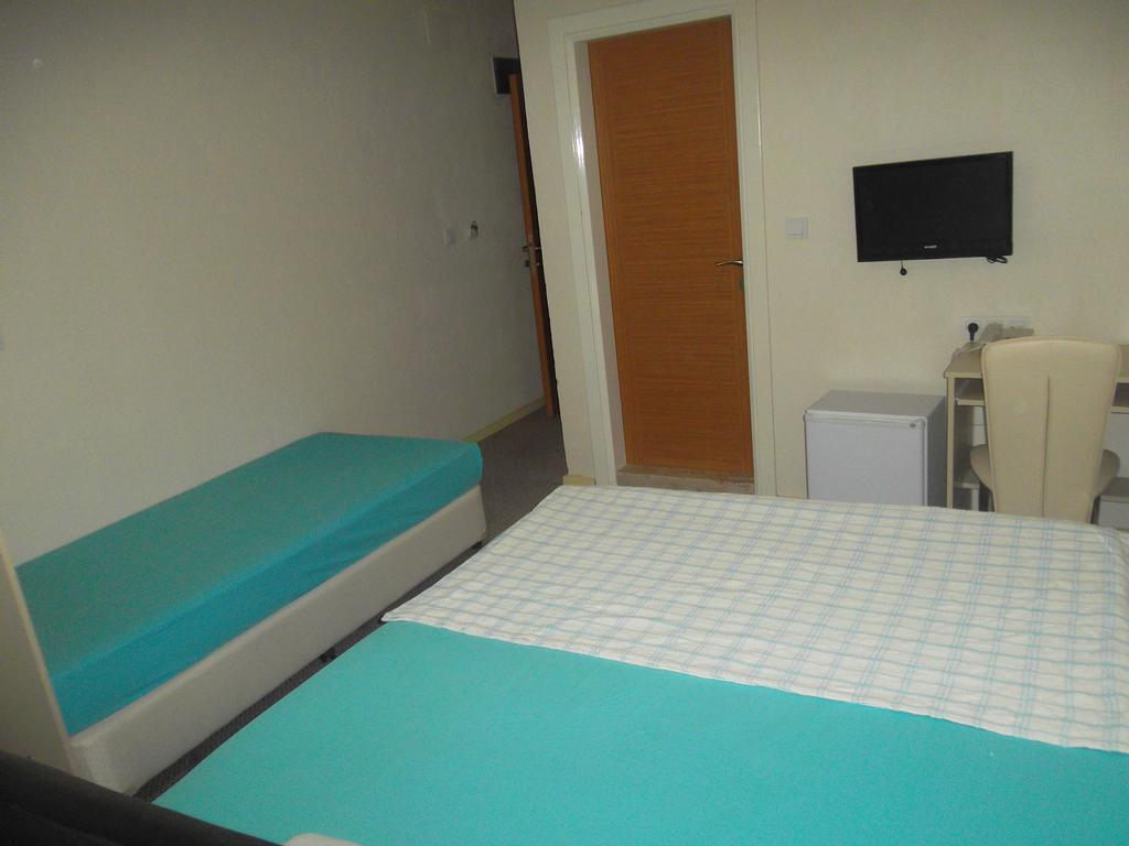 Konak Hotel Mut 外观 照片