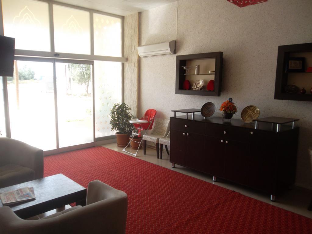 Konak Hotel Mut 外观 照片