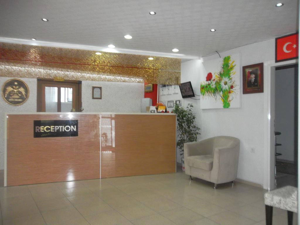 Konak Hotel Mut 外观 照片