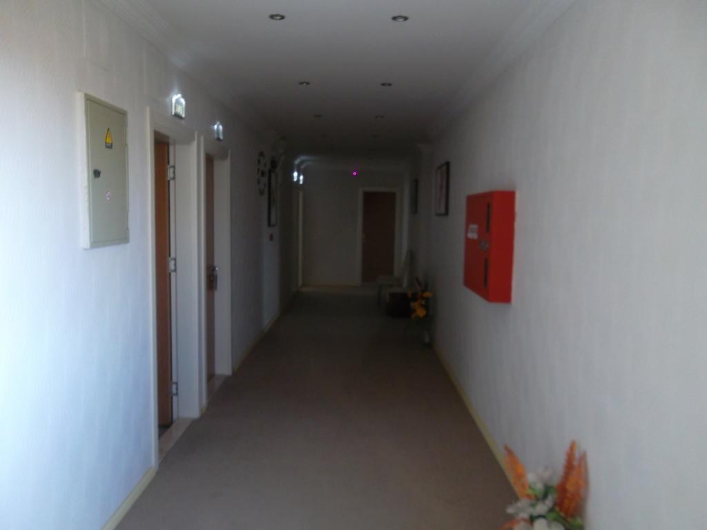 Konak Hotel Mut 外观 照片