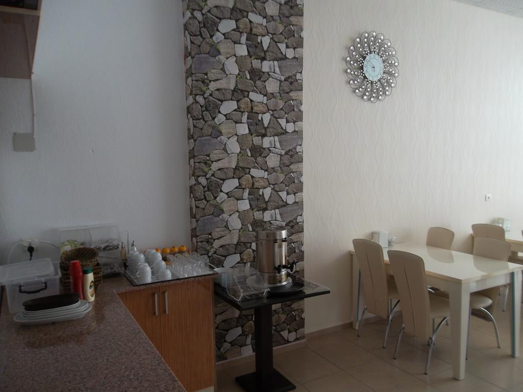 Konak Hotel Mut 外观 照片
